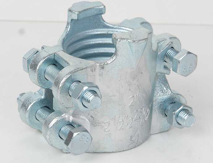 O que torna os grampos de intertravamento essenciais para seus sistemas de tubulação?